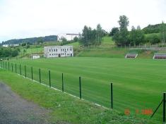Nové hřiště (červenec 2004)